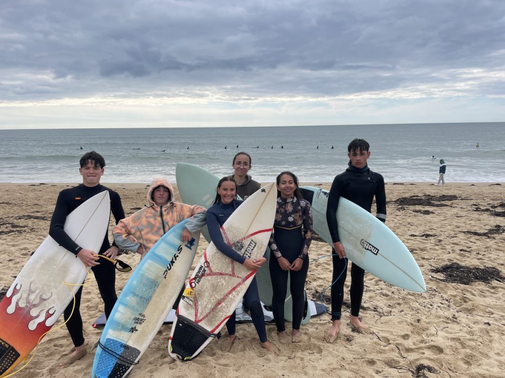 Première compétition de surf de l'année scolaire pour les lycéens de la section nautisme 2024 1