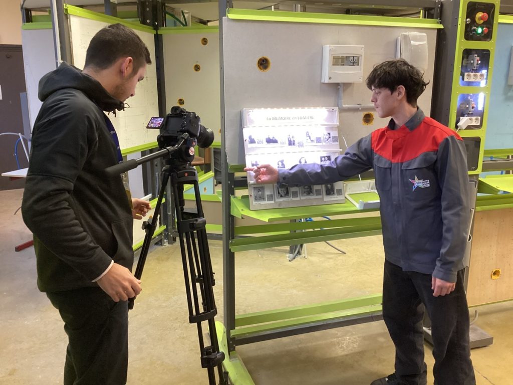 Les élèves de CAP Électricité reçoivent le "Trophée des Talents" à la cérémonie des vœux de la mairie de Lorient 2025 2